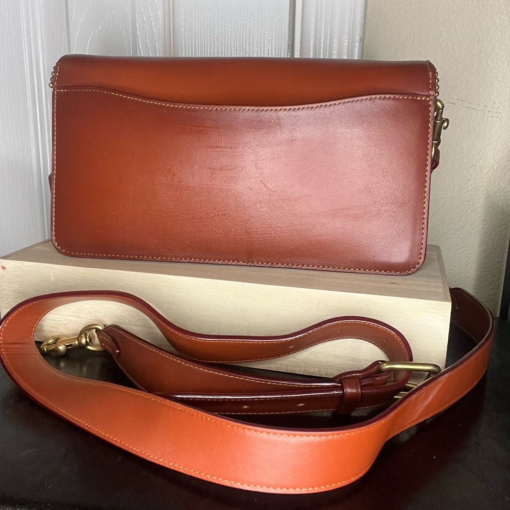 Coach Tabby Shoulder Bag 26 in Signature Canvas with Beadchain - Picture 3 of 6